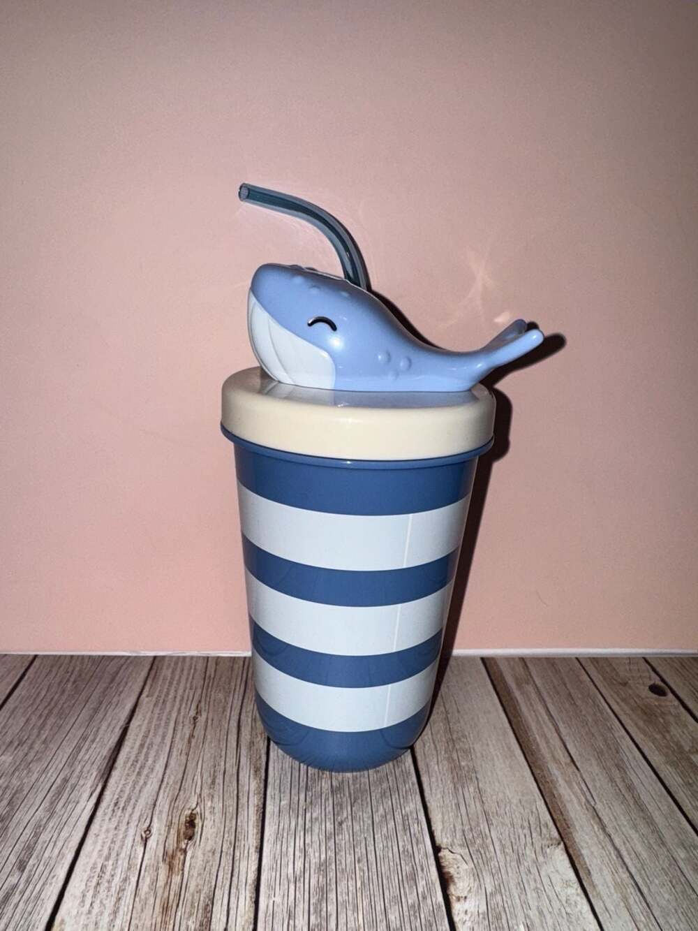 Sun Squad 17 fl oz Tumbler with Figural Whale Lid Blue